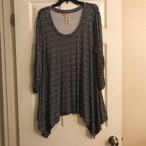 COPY - Philosophy Shark hem soft tee